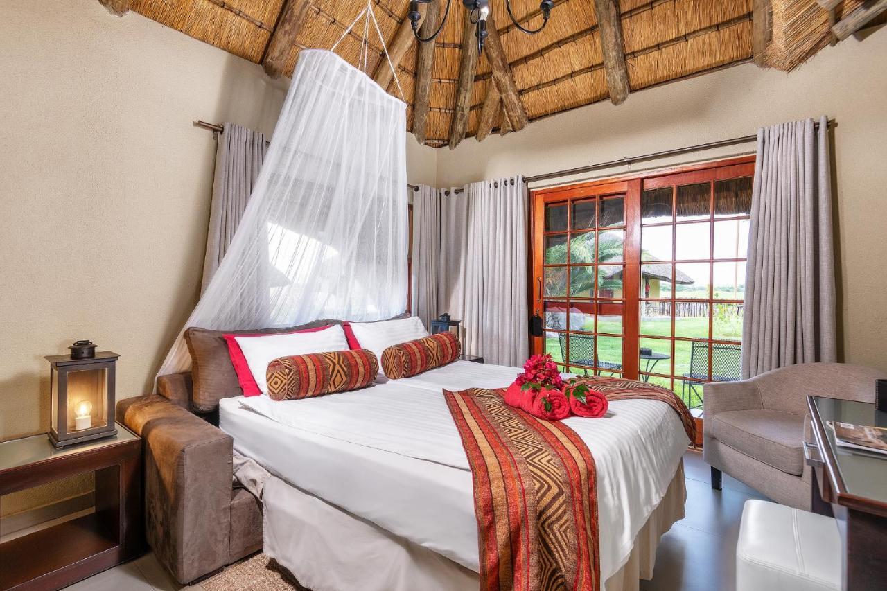 Frans Indongo Lodge オチワロンゴ エクステリア 写真
