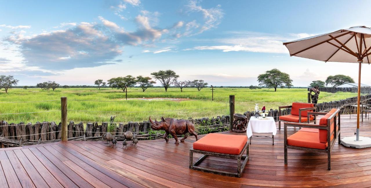 Frans Indongo Lodge オチワロンゴ エクステリア 写真