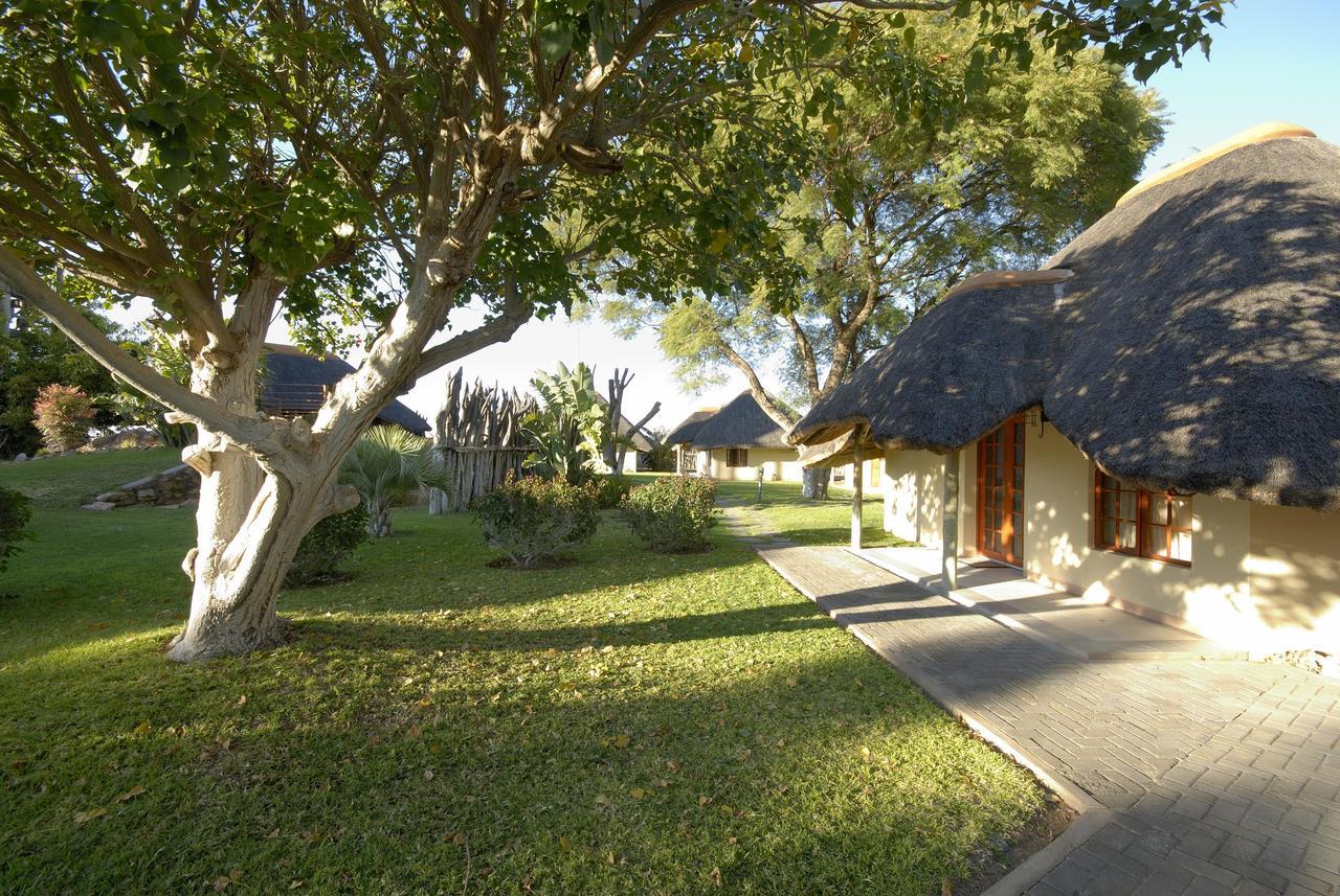 Frans Indongo Lodge オチワロンゴ エクステリア 写真