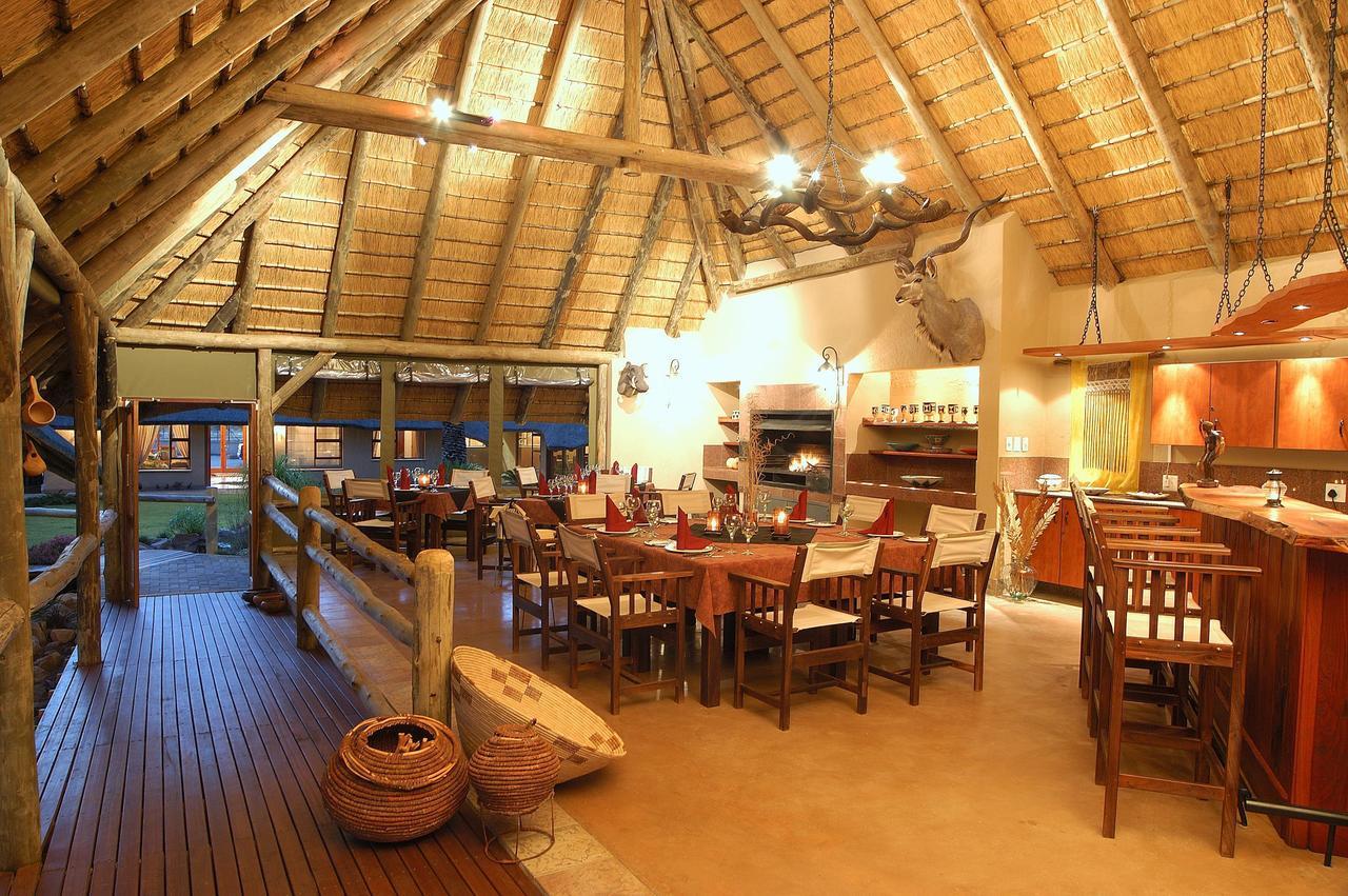 Frans Indongo Lodge オチワロンゴ エクステリア 写真