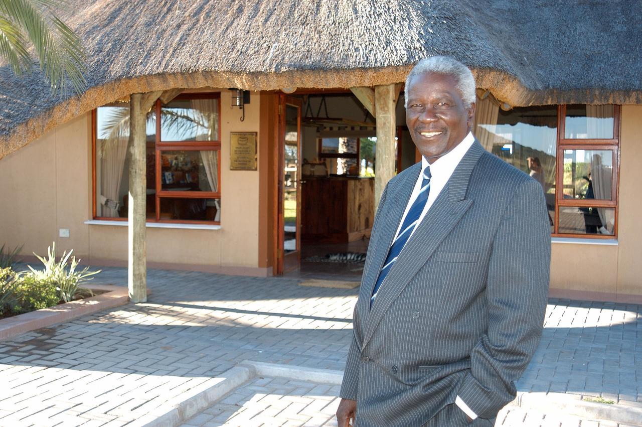 Frans Indongo Lodge オチワロンゴ エクステリア 写真